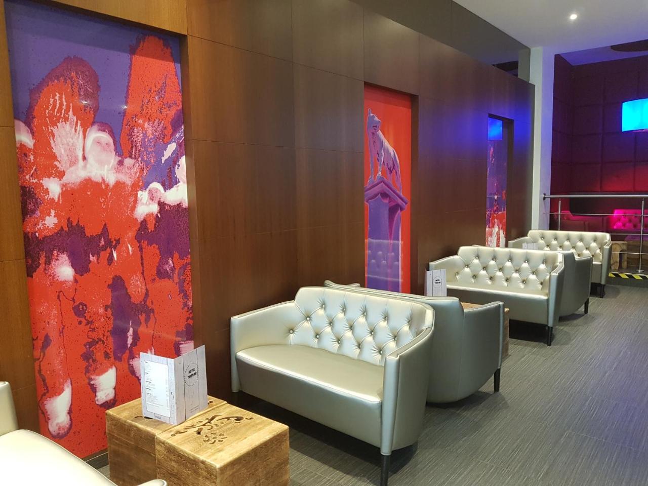 Hotel Tristar La Louvière Kültér fotó